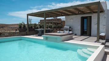 Vila panorâmica, varanda, vista para o mar | Piscina particular