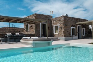 Vila superluxo, varanda, vista para o mar | 3 quartos, roupas de cama de algodão egípcio, roupas de cama premium