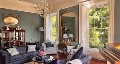 200 yr old Georgian house located in beautiful Co Donegal 10 mins from beach