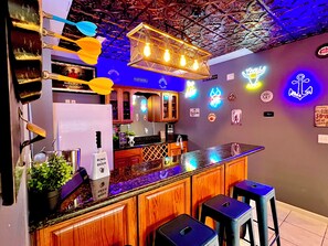 Bar (in der Unterkunft)
