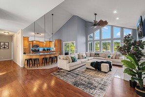 Smart-TV, Kamin, Videospiele