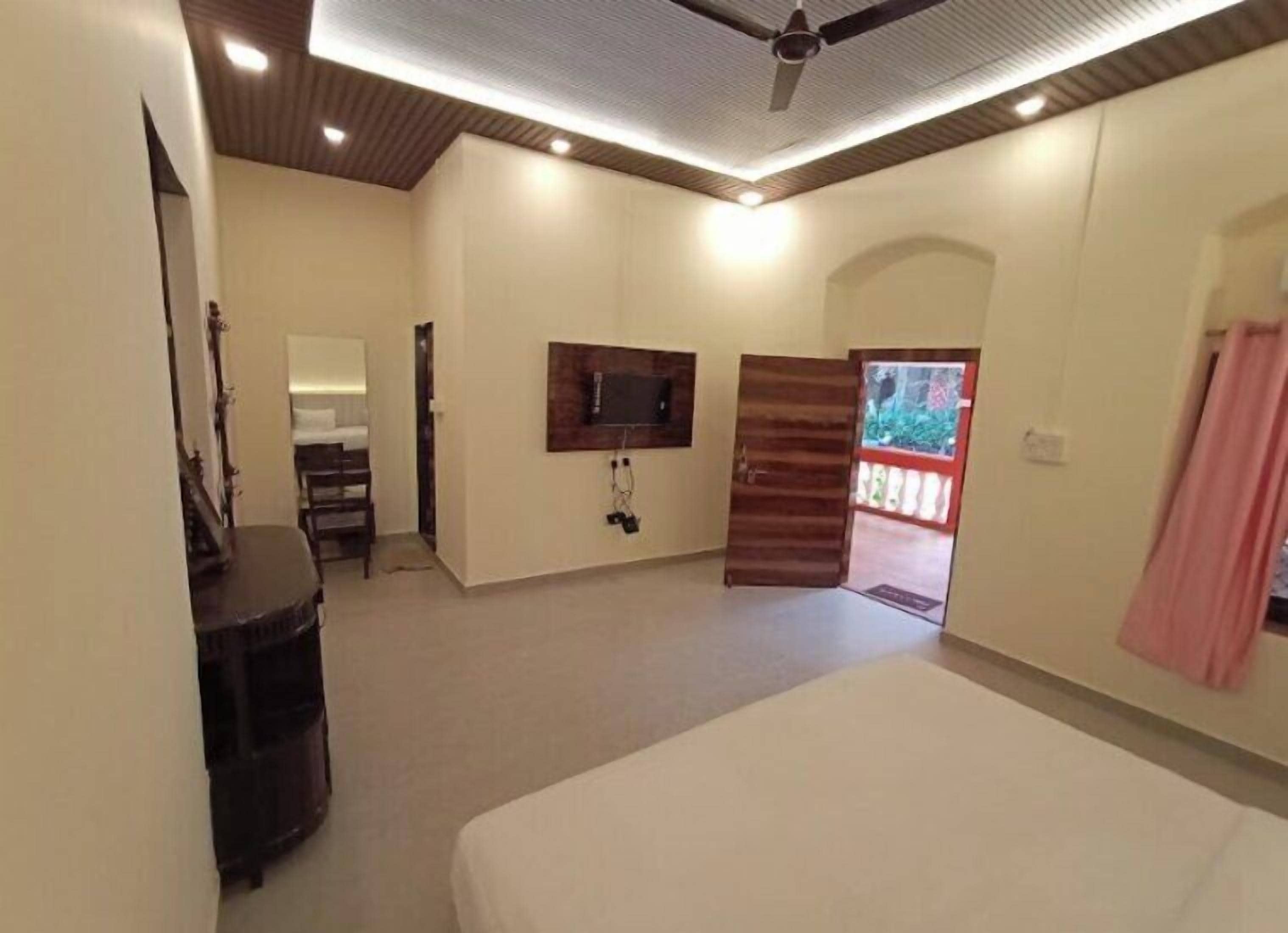 Deluxe Room | Free WiFi, bed sheets