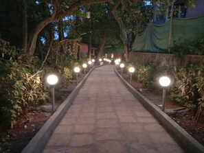 Pintu masuk properti