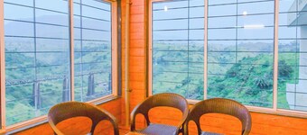 Oxi Valley Resort