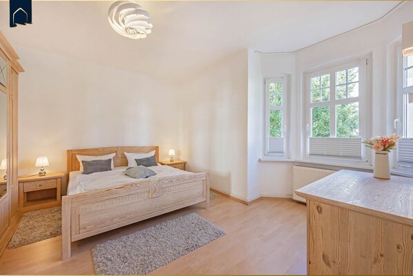 1 bedroom, iron/ironing board, free WiFi