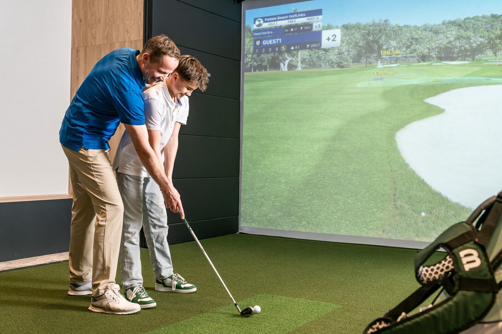 Campo de práctica de golf techado