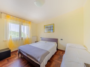 2 bedrooms, Internet