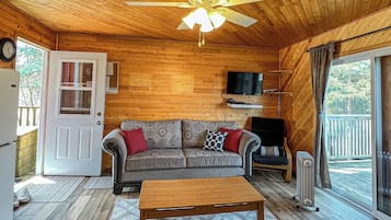 Loft, 1 Bedroom | Living room