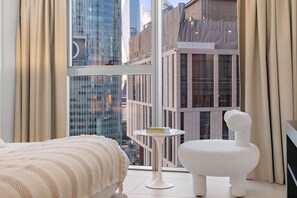 1 bedroom, desk, iron/ironing board, WiFi - Luxury DIFC 1BR – Near Dubai Mall, Burj Khalifa w/ Skyline Views (Dubai)