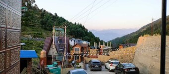 Golden Sunrise Villa: Your Idyllic Retreat in Talai
