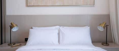 Deluxe-lejlighed - 2 soveværelser - balkon - byudsigt | 2 soveværelser, premium-sengetøj, dundyner