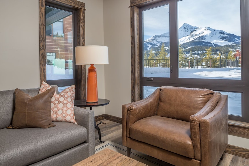Condo In Mountain Lake With Amazing Communal Amenities - Big Sky, MT