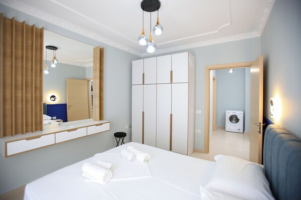 Luxury Apartment, Sea View | Soundproofing, free WiFi - Oasis Beach Residence (Qendër Vlorë)