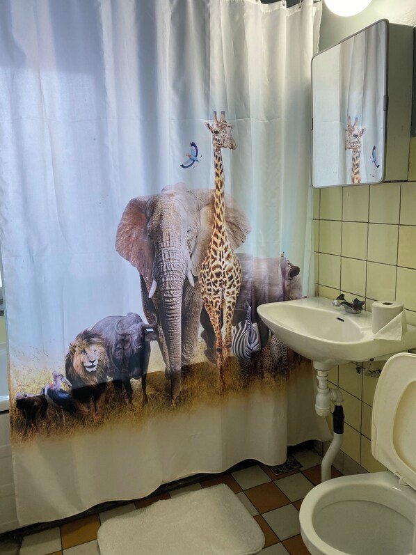 Towels, toilet paper