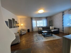 Living area - Lägenhet i Ljungaverk 3 Sovrum för Företag (Västernorrlands län)