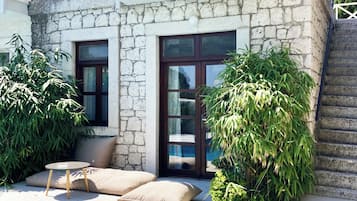 Deluxe Apart Duplex , Pool Common Use | Terrasse/gårdhave