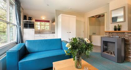 Detached bungalow for 2 people