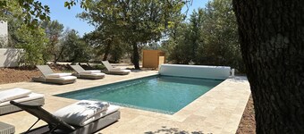 Sous les Oliviers, Villa 6 Personnes Tranquille, Climatisée, Piscine Privée