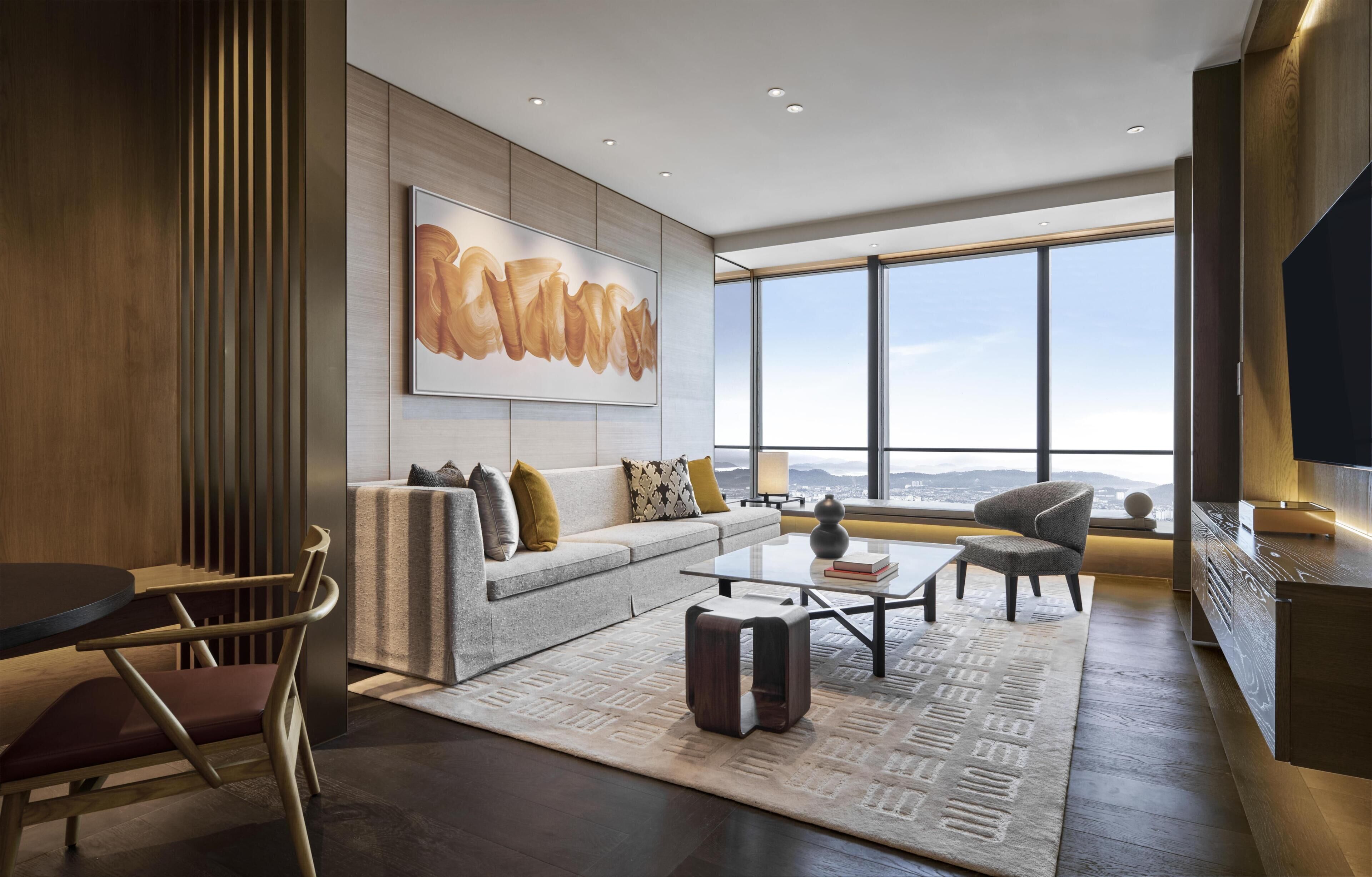 Premium bedding, free minibar items, in-room safe, desk