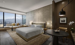Room, 1 Katil Raja (King), Tower | 1 bilik tidur, peralatan tempat tidur premium, item bar mini percuma