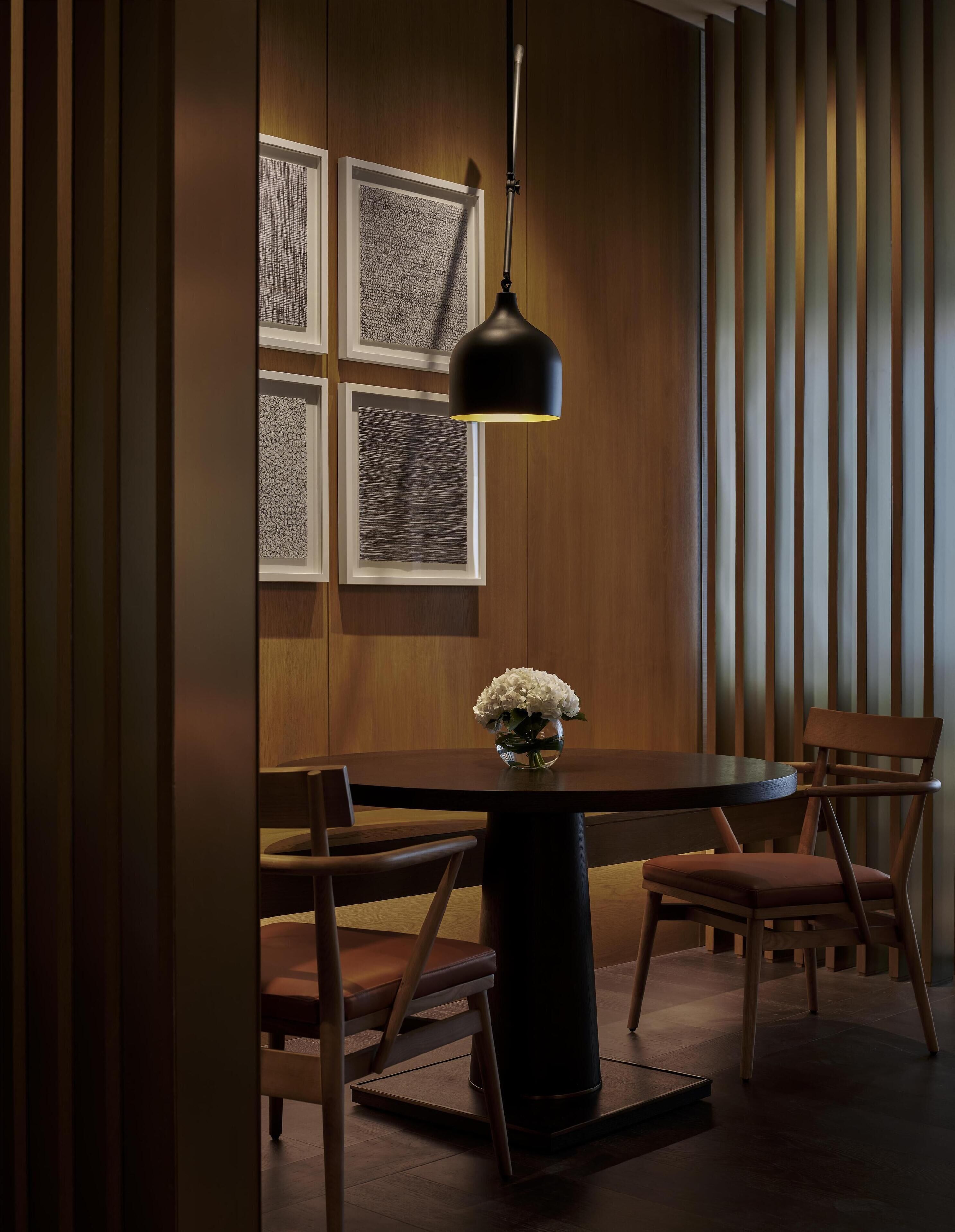 Ropa de cama de alta calidad y artículos del minibar gratis 