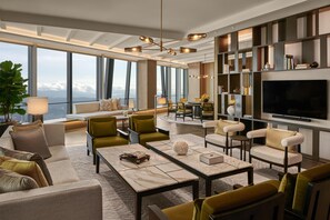 Premium bedding, free minibar items, in-room safe, desk