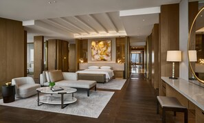 Hochwertige Bettwaren, Minibar (mit einigen kostenlosen Artikeln)
