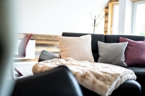 Interior - New, modern and exclusive - vacation apartment with water view, sauna and outdoor shower (Rechlin)