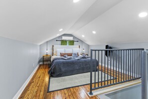 3 bedrooms, desk, iron/ironing board, free WiFi