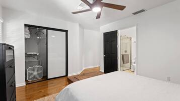 3 sovrum, strykjÀrn/strykbrÀda, gratis wi-fi och sÀngklÀder