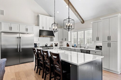 This house is a 4 bedroom(s), 3 bathrooms, located in Lancaster, KY.