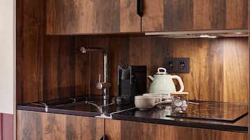 Kaffetrakter/tekoker, vannkoker og miljøvennlige rengjøringsmidler