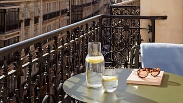 M Studio, Kitchenette, Balcony with View | Balcony