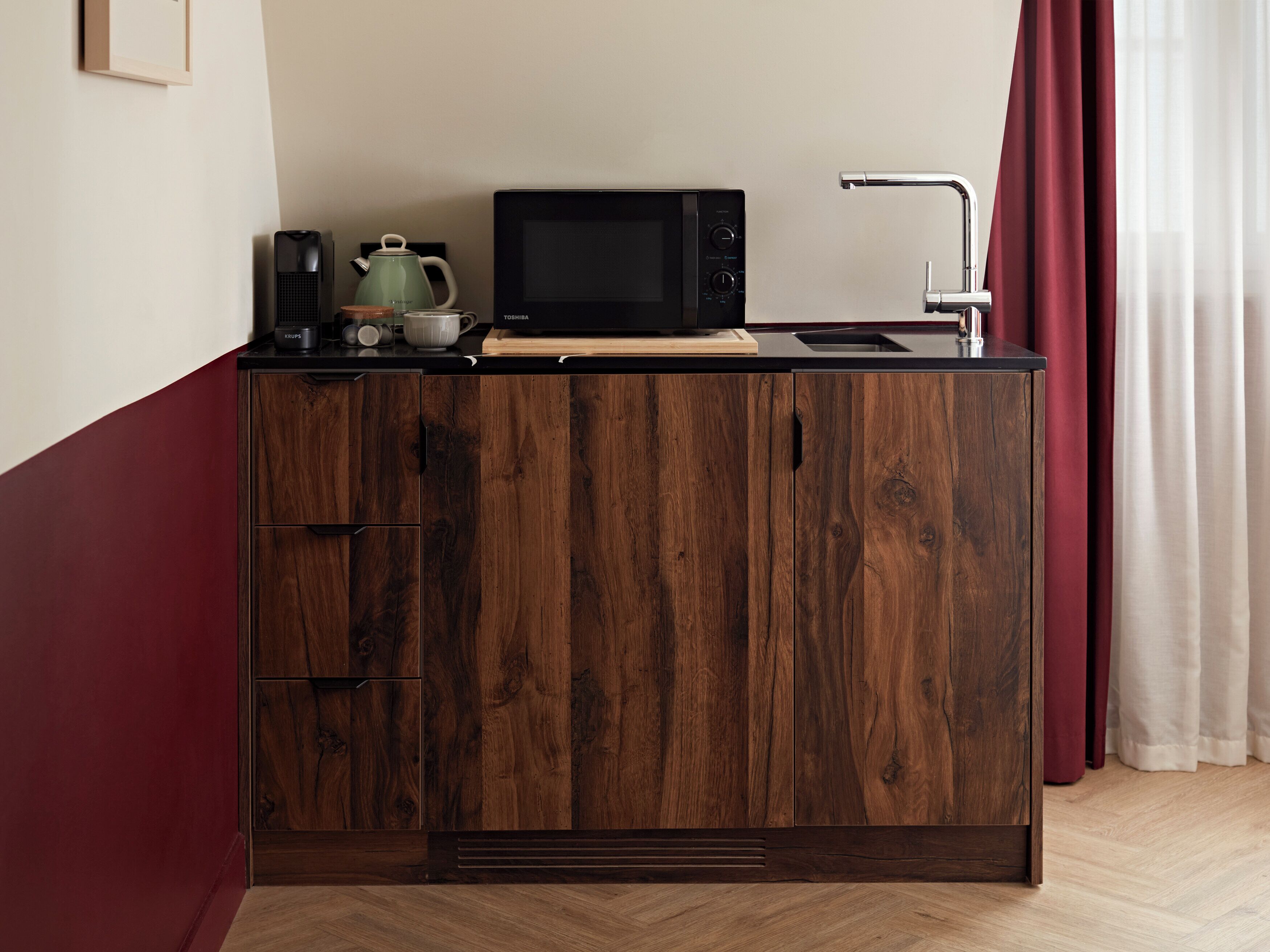 Large Studio, Kitchenette - Accessible | Private kitchenette | Coffee/tea maker, electric kettle, eco-friendly cleaning products