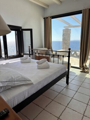 5 chambres, fer et planche à repasser, Wi-Fi, draps fournis