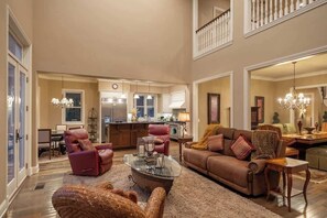 Smart TV, fireplace, offices