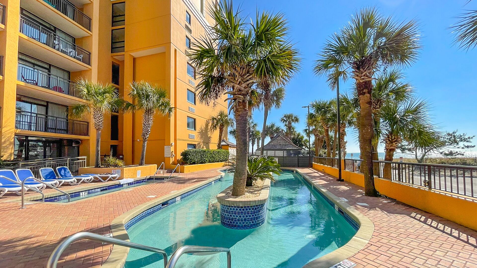 2 indoor pools, 2 outdoor pools