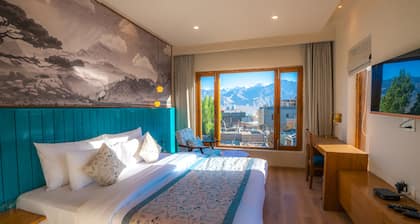 Hotel Zimskhang Villa