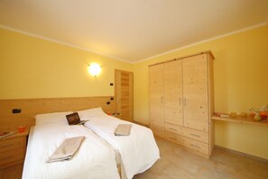 2 bedrooms - Sole Ski in- Ski out Mt 50 (Livigno)