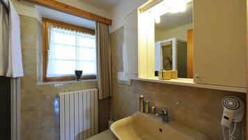 3 bedrooms