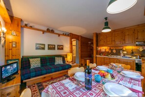 Apartment | 2 bedrooms - Casa Cisi ski In-ski out 20m (Livigno)