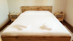 2 chambres, lit parapluie, Wi-Fi, draps fournis