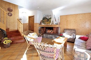 House, Mountain View | Living area - Baita a Pieve Tesino Mountain And Lake (Pieve Tesino)