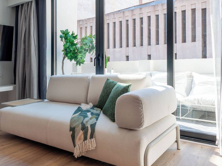 Penthouse | Living area | 40-inch Smart TV with digital channels