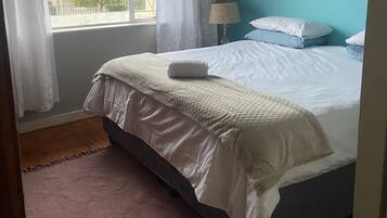 3 chambres, fer et planche Ă repasser, lit parapluie, Wi-Fi