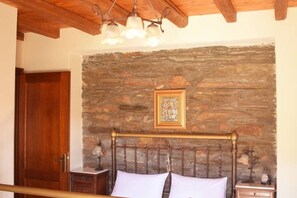 Interior - Villa Eirini (Salford)