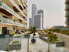 Deluxe Apartment, 2 Bedrooms, City View | Terrace/patio - Trendy 2 Bed in Binghatti Canal (Dubai)