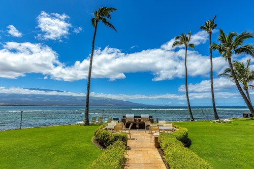 Two-Bedroom Oceanfront Escape in Maui