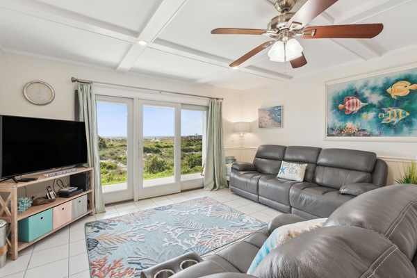 Welcome to your Oceanfront First Floor Living Space