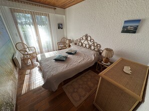3 bedrooms - Family House in the Pines - 300m from Lake - 6 Guests - Cleaning Included (Biscarrosse)